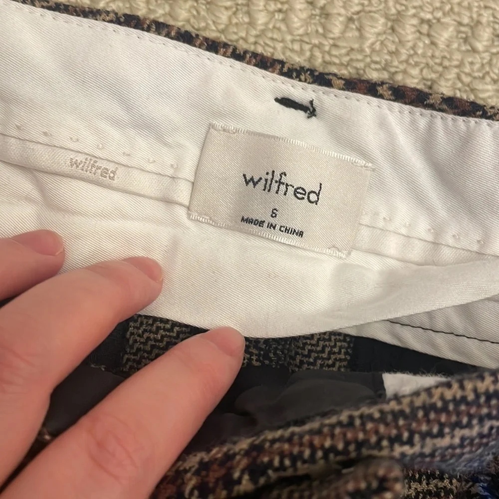 Aritizia Wilfred wool pants (size small) - Picture 3 of 8
